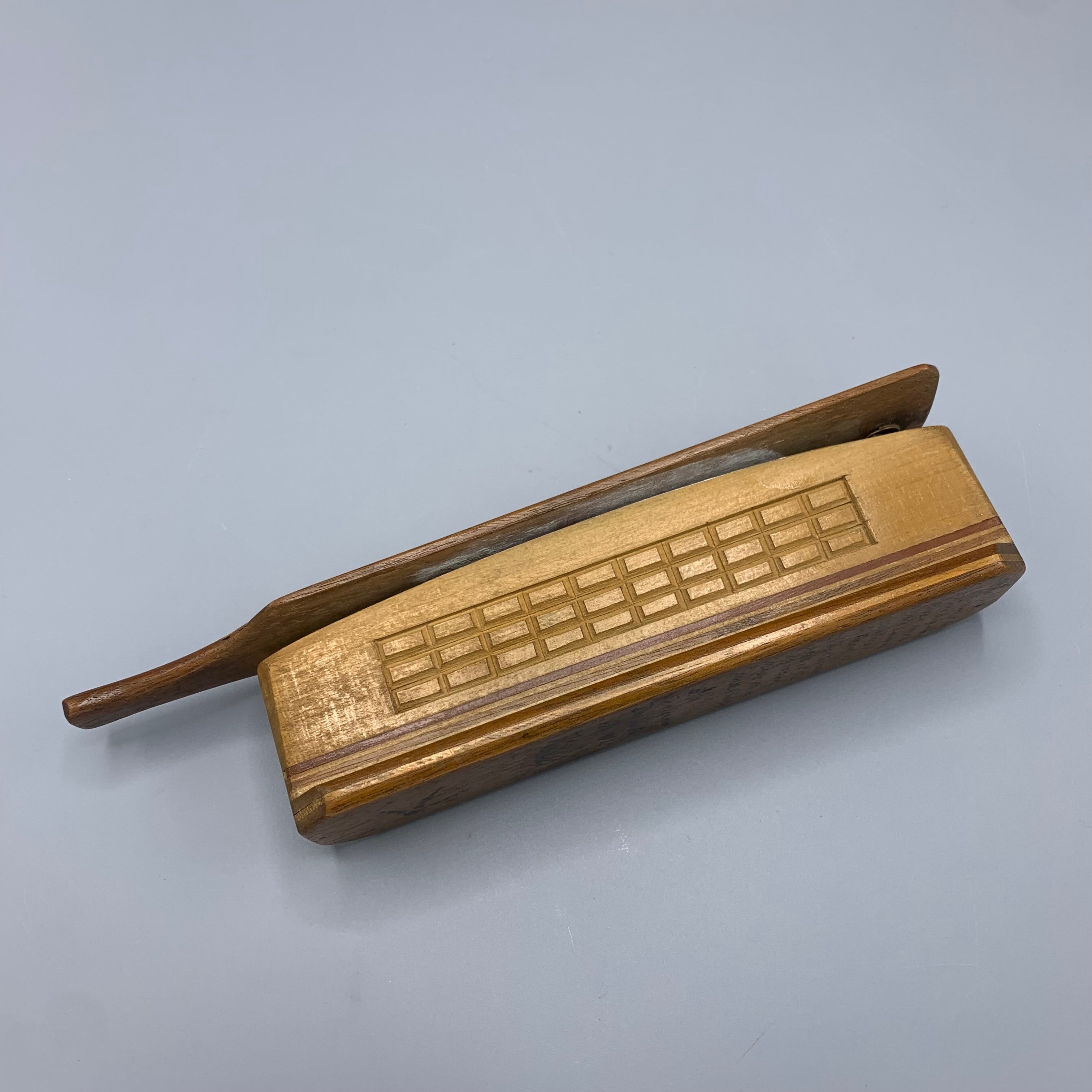 Neil Cost 1982 Box Call - No. 1009